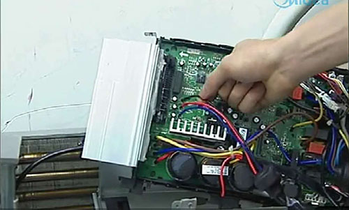 顺义美的空调电话是多少